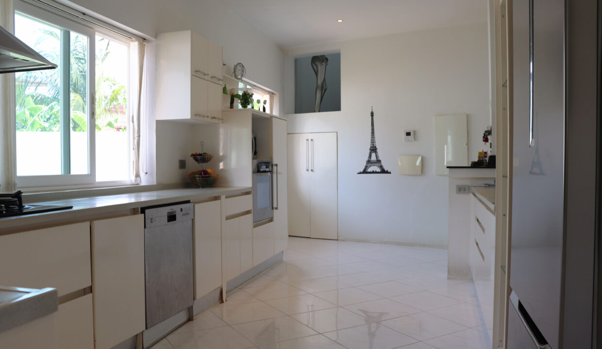 Kitchen 2