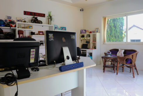Office 1
