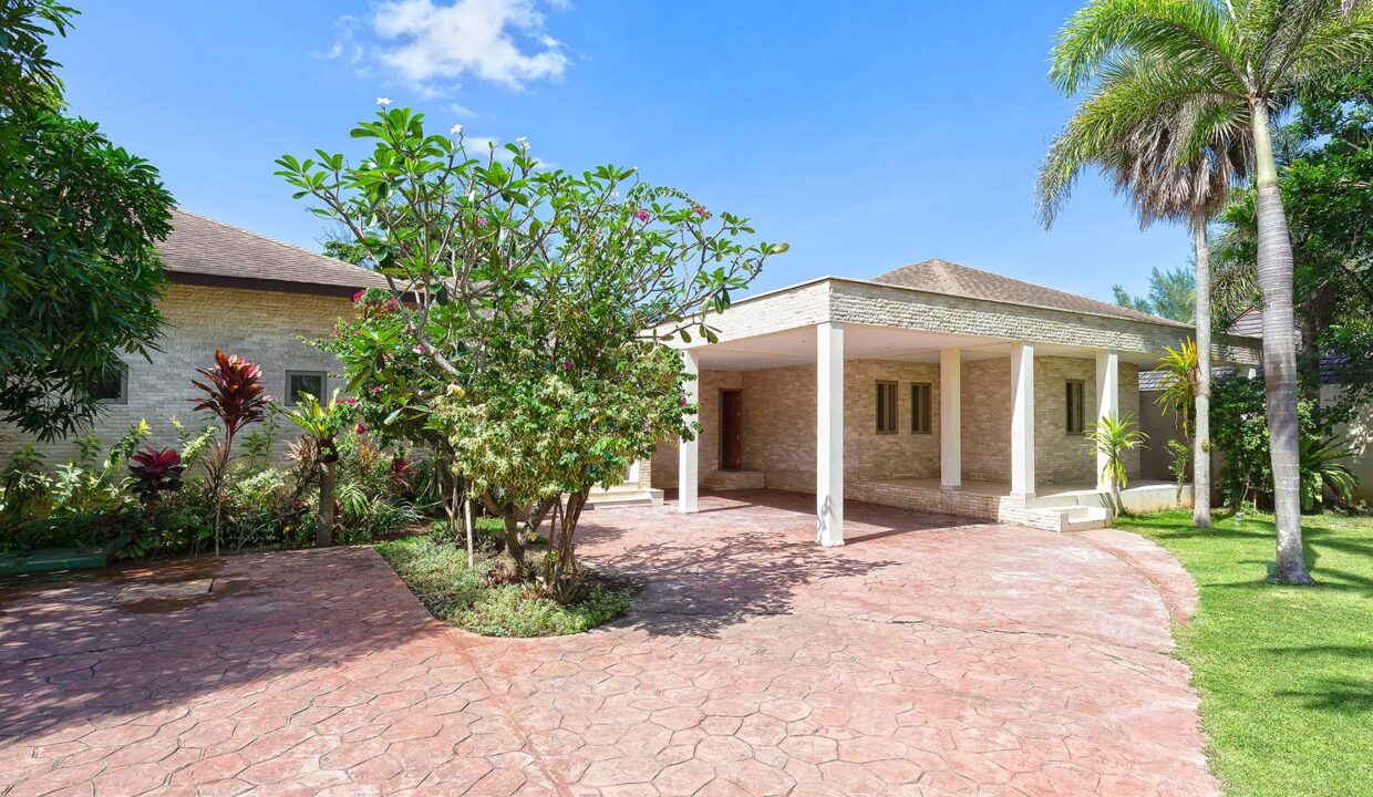 Phuket_Beach_Villa_Rental_42